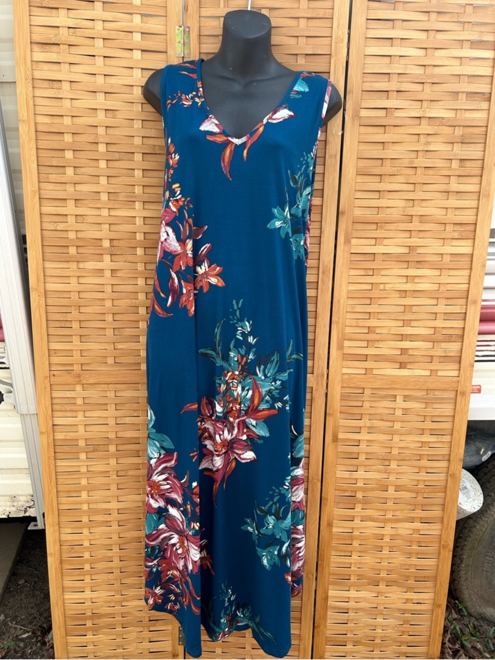 LILDY Teal Floral V-Neck Sleeveless Maxi Dress